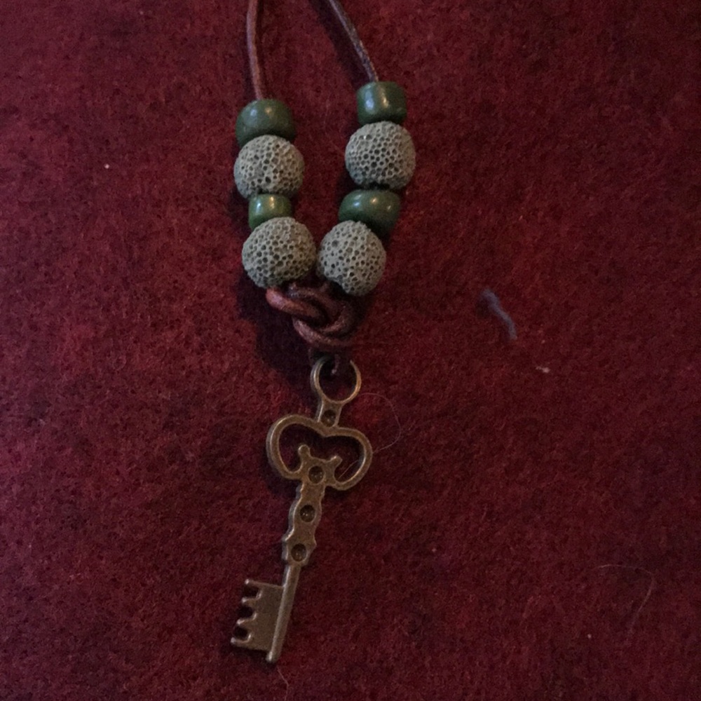 Diffuser Necklace with Key